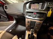 Volvo V40 1.5 V40 Cross Country Professional T3 Auto 5dr 26