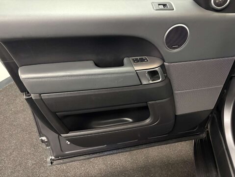 Land Rover Range Rover Sport 3.0 Range Rover Sport HSE SDV6 Auto 4WD 5dr 43