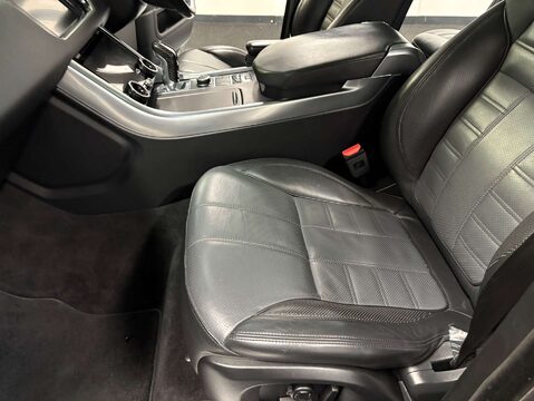 Land Rover Range Rover Sport 3.0 Range Rover Sport HSE SDV6 Auto 4WD 5dr 46