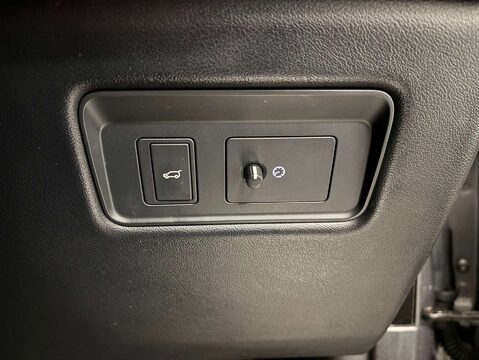 Land Rover Range Rover Sport 3.0 Range Rover Sport HSE SDV6 Auto 4WD 5dr 14