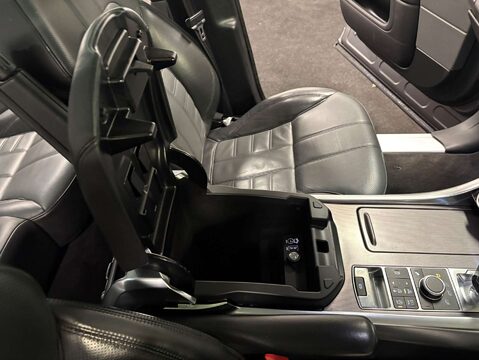 Land Rover Range Rover Sport 3.0 Range Rover Sport HSE SDV6 Auto 4WD 5dr 25