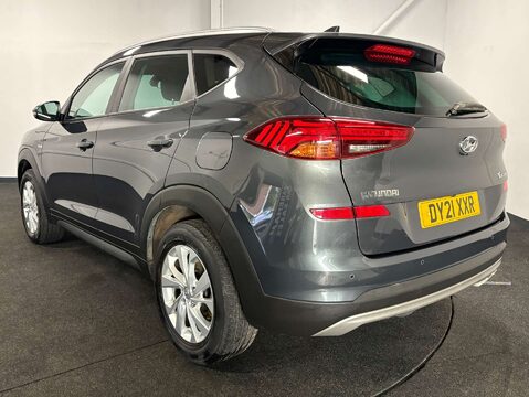 Hyundai TUCSON 1.6 Tucson SE Nav 48v MHEV CRDi 2WD 5dr 3