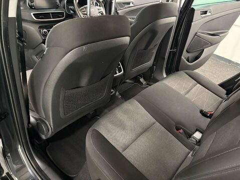 Hyundai TUCSON 1.6 Tucson SE Nav 48v MHEV CRDi 2WD 5dr 43