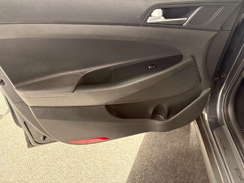 Hyundai TUCSON 1.6 Tucson SE Nav 48v MHEV CRDi 2WD 5dr 44