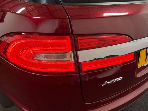 Jaguar XF 2.2 XF Luxury Sportbrake D Auto 5dr 10