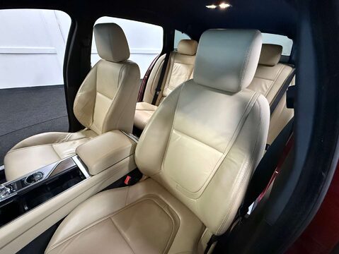 Jaguar XF 2.2 XF Luxury Sportbrake D Auto 5dr 36