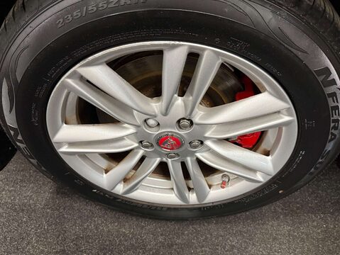 Jaguar XF 2.2 XF Luxury Sportbrake D Auto 5dr 46