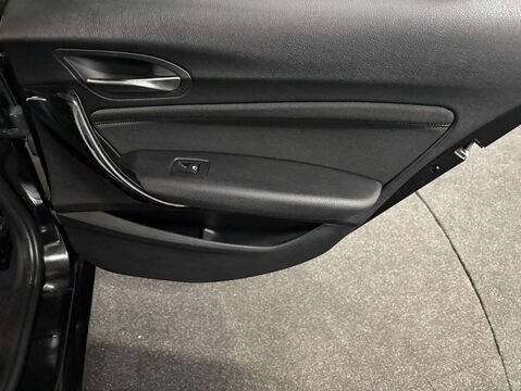 BMW 1 Series 1.5 118I Sport 5dr 29