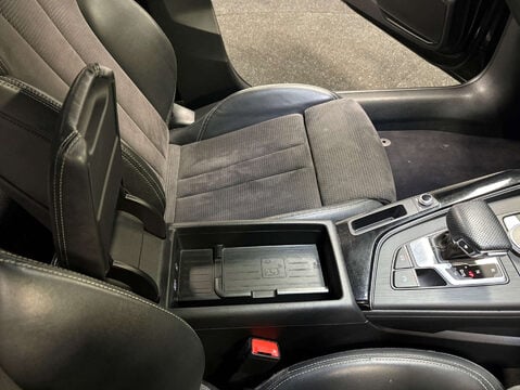 Audi A4 2.0 A4 Black Edition 40 TDI Quattro Semi-Auto 4WD 5dr 30