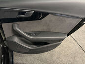 Audi A4 2.0 A4 Black Edition 40 TDI Quattro Semi-Auto 4WD 5dr 33