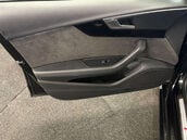 Audi A4 2.0 A4 Black Edition 40 TDI Quattro Semi-Auto 4WD 5dr 46
