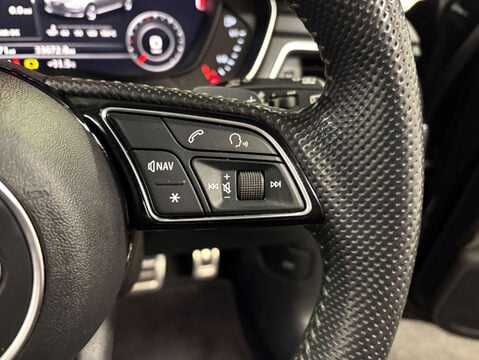 Audi A4 2.0 A4 Black Edition 40 TDI Quattro Semi-Auto 4WD 5dr 18