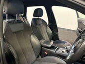 Audi A4 2.0 A4 Black Edition 40 TDI Quattro Semi-Auto 4WD 5dr 15