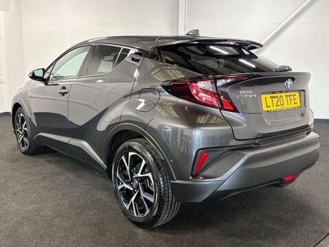Toyota C-HR 1.8 C-HR Design HEV CVT 5dr 3