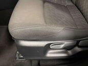 Toyota C-HR 1.8 C-HR Design HEV CVT 5dr 46