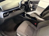 Toyota C-HR 1.8 C-HR Design HEV CVT 5dr 49