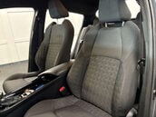 Toyota C-HR 1.8 C-HR Design HEV CVT 5dr 48