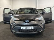 Toyota C-HR 1.8 C-HR Design HEV CVT 5dr 36