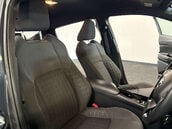 Toyota C-HR 1.8 C-HR Design HEV CVT 5dr 14