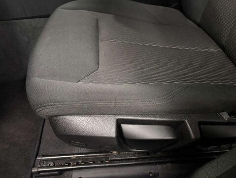 BMW 1 Series 1.5 118I SE Auto 5dr 43