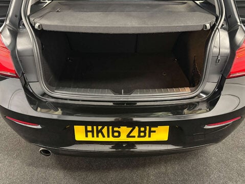 BMW 1 Series 1.5 118I SE Auto 5dr 33