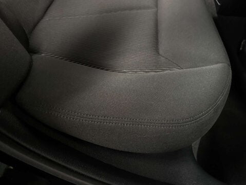 BMW 1 Series 1.5 118I SE Auto 5dr 29