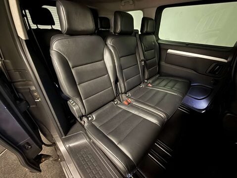 Peugeot Traveller 2.0 Traveller Allure Standard Blue HDi Auto 5dr 23