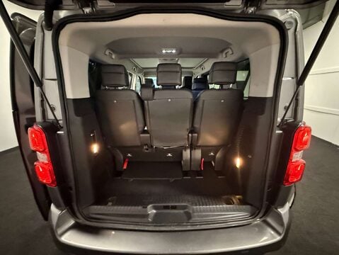 Peugeot Traveller 2.0 Traveller Allure Standard Blue HDi Auto 5dr 30