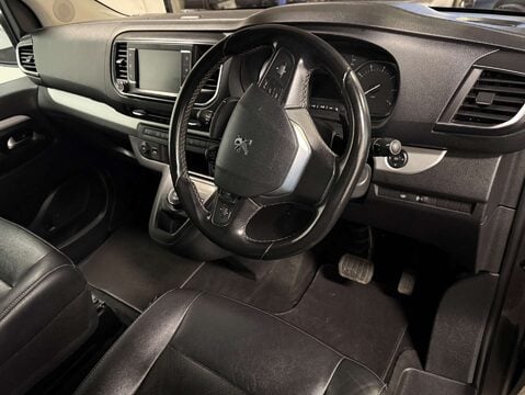 Peugeot Traveller 2.0 Traveller Allure Standard Blue HDi Auto 5dr 14