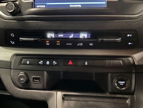 Peugeot Traveller 2.0 Traveller Allure Standard Blue HDi Auto 5dr 21