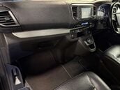 Peugeot Traveller 2.0 Traveller Allure Standard Blue HDi Auto 5dr 40