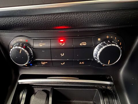 Mercedes-Benz GLA 1.6 GLA 180 Urban Edition Auto 5dr 17