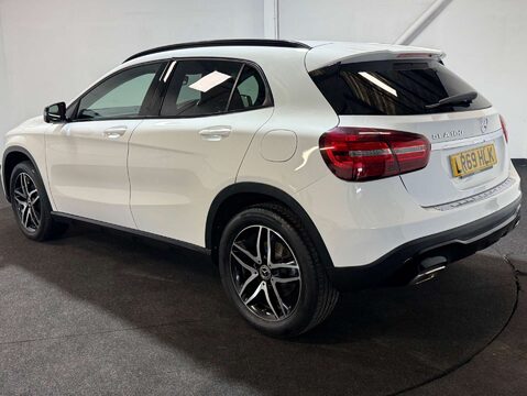 Mercedes-Benz GLA 1.6 GLA 180 Urban Edition Auto 5dr 3