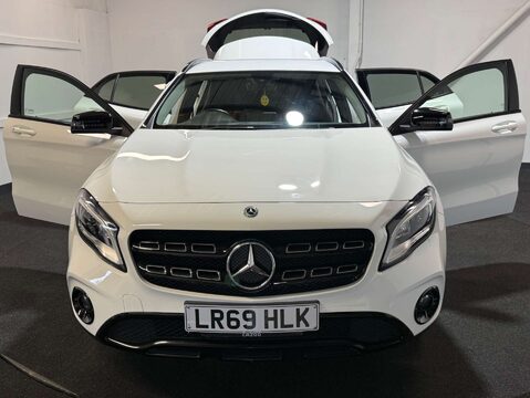 Mercedes-Benz GLA 1.6 GLA 180 Urban Edition Auto 5dr 8