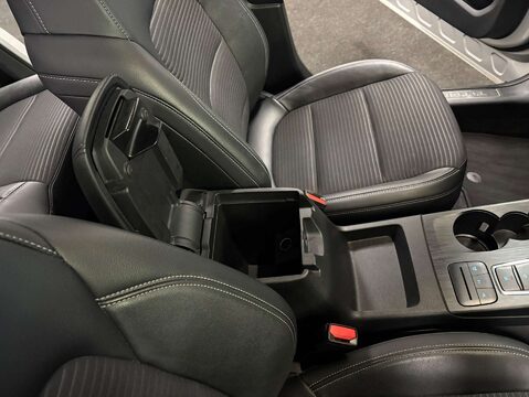 Ford Kuga 2.5 Kuga Titanium PHEV CVT 5dr 27