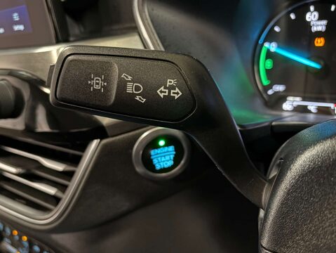 Ford Kuga 2.5 Kuga Titanium PHEV CVT 5dr 19