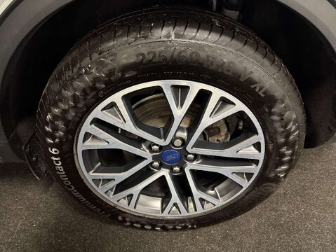 Ford Kuga 2.5 Kuga Titanium PHEV CVT 5dr 38