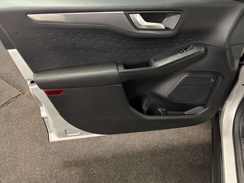 Ford Kuga 2.5 Kuga Titanium PHEV CVT 5dr 44