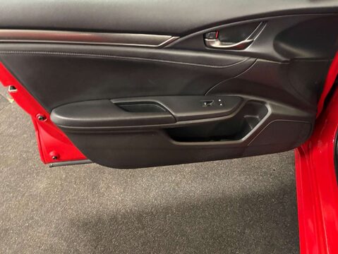 Honda Civic 1.0 Civic EX VTec CVT 5dr 42