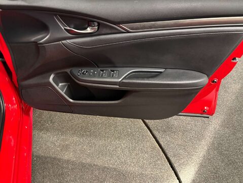 Honda Civic 1.0 Civic EX VTec CVT 5dr 10