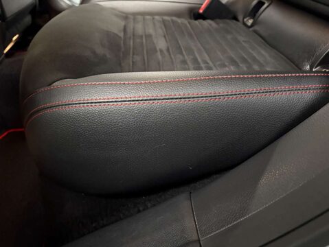 Mercedes-Benz CLA Class 1.6 CLA 200 AMG Line Night Edition 4dr 41