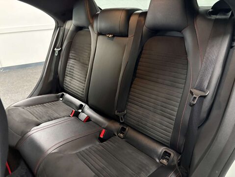Mercedes-Benz CLA Class 1.6 CLA 200 AMG Line Night Edition 4dr 40