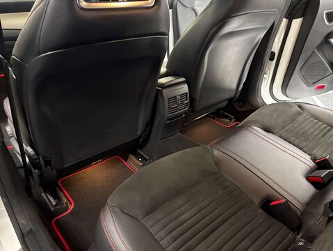 Mercedes-Benz CLA Class 1.6 CLA 200 AMG Line Night Edition 4dr 43