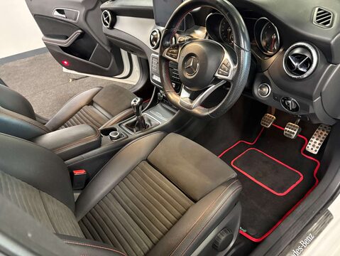 Mercedes-Benz CLA Class 1.6 CLA 200 AMG Line Night Edition 4dr 16