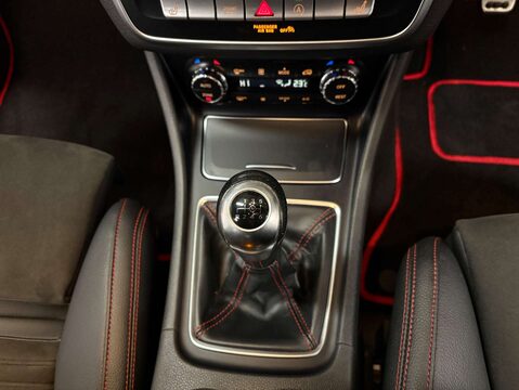 Mercedes-Benz CLA Class 1.6 CLA 200 AMG Line Night Edition 4dr 27
