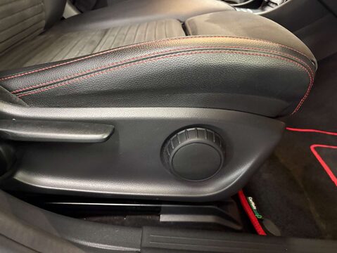 Mercedes-Benz CLA Class 1.6 CLA 200 AMG Line Night Edition 4dr 14