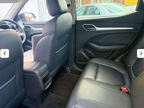 MG ZS 1.0 MG ZS Exclusive TGDi Auto 5dr 4