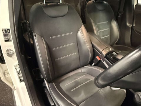 Mercedes-Benz A Class 1.3 A 250 AMG Line Edition Premium+ E Auto 4dr 9