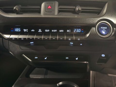 Lexus Ux 2.0 UX 250h 4x2 CVT 5dr 25