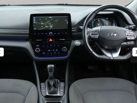 Hyundai IONIQ 1.6 IONIQ Premium SE FHEV Semi-Auto 5dr 4